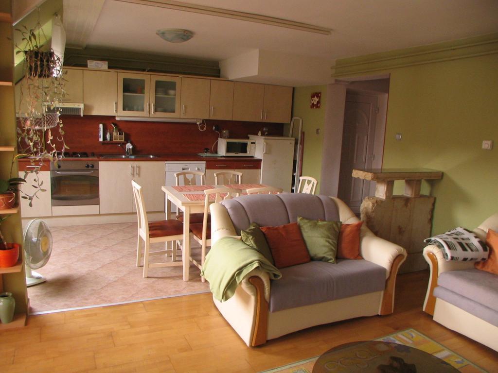 Apartment In Siofok/Balaton 19656 Esterno foto
